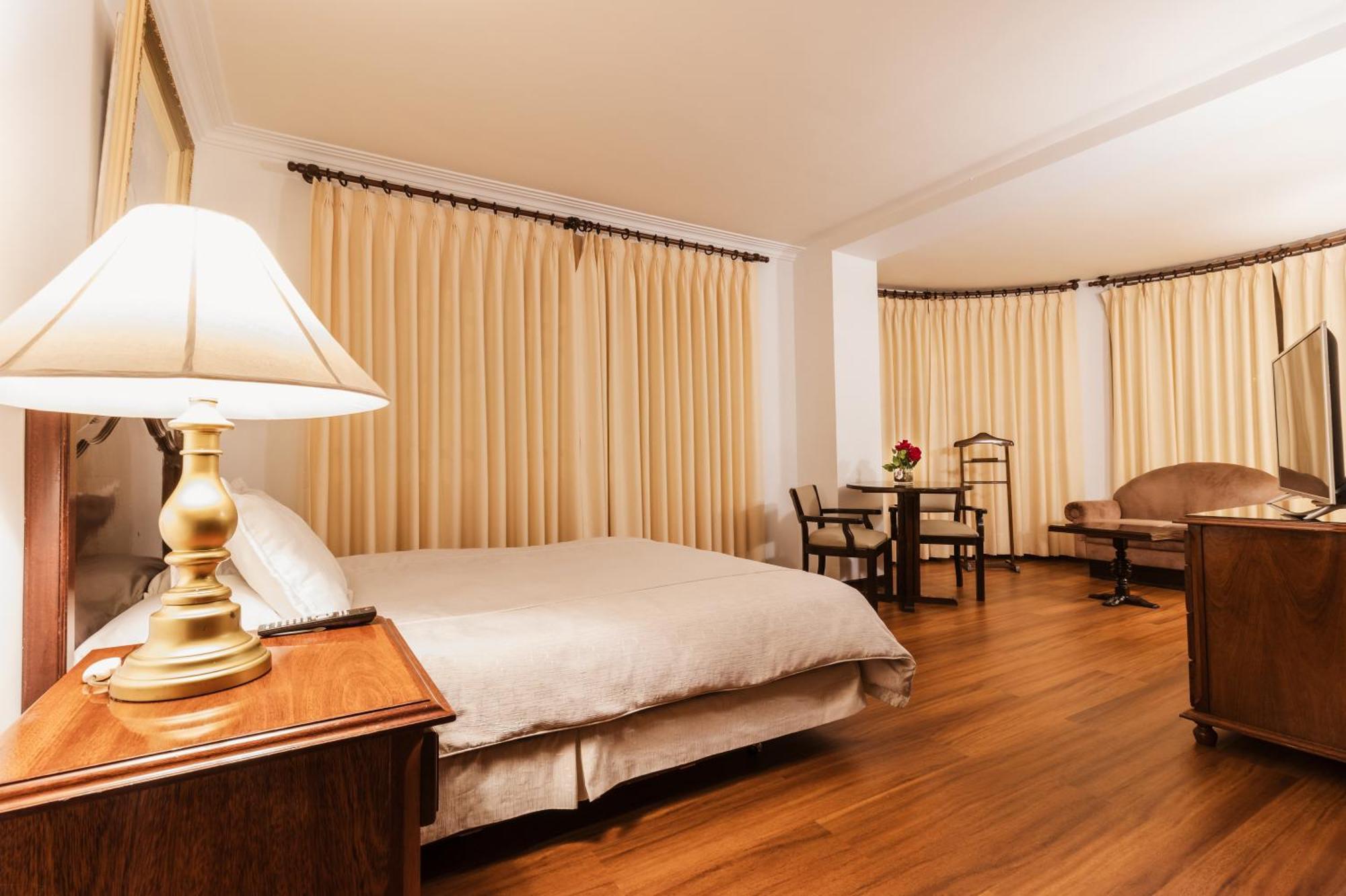 El Rey Palace Hotel La Paz Ngoại thất bức ảnh
